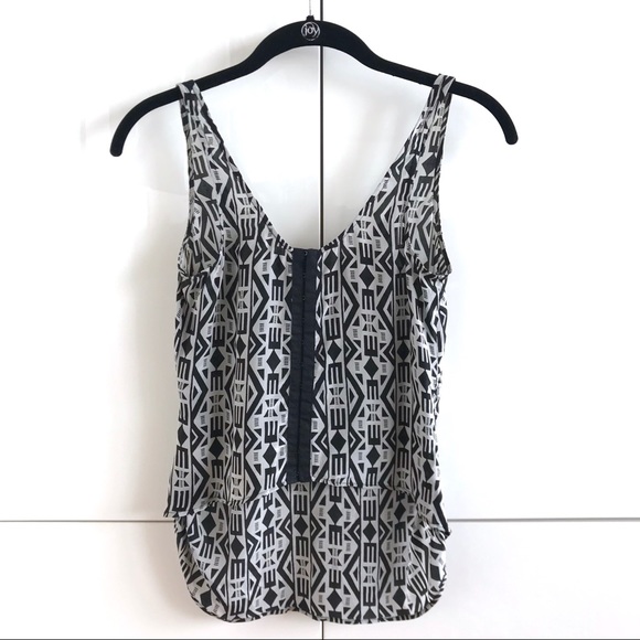 Urban Outfitters Silence + Noise Hook & Eye Tank - Picture 2 of 8